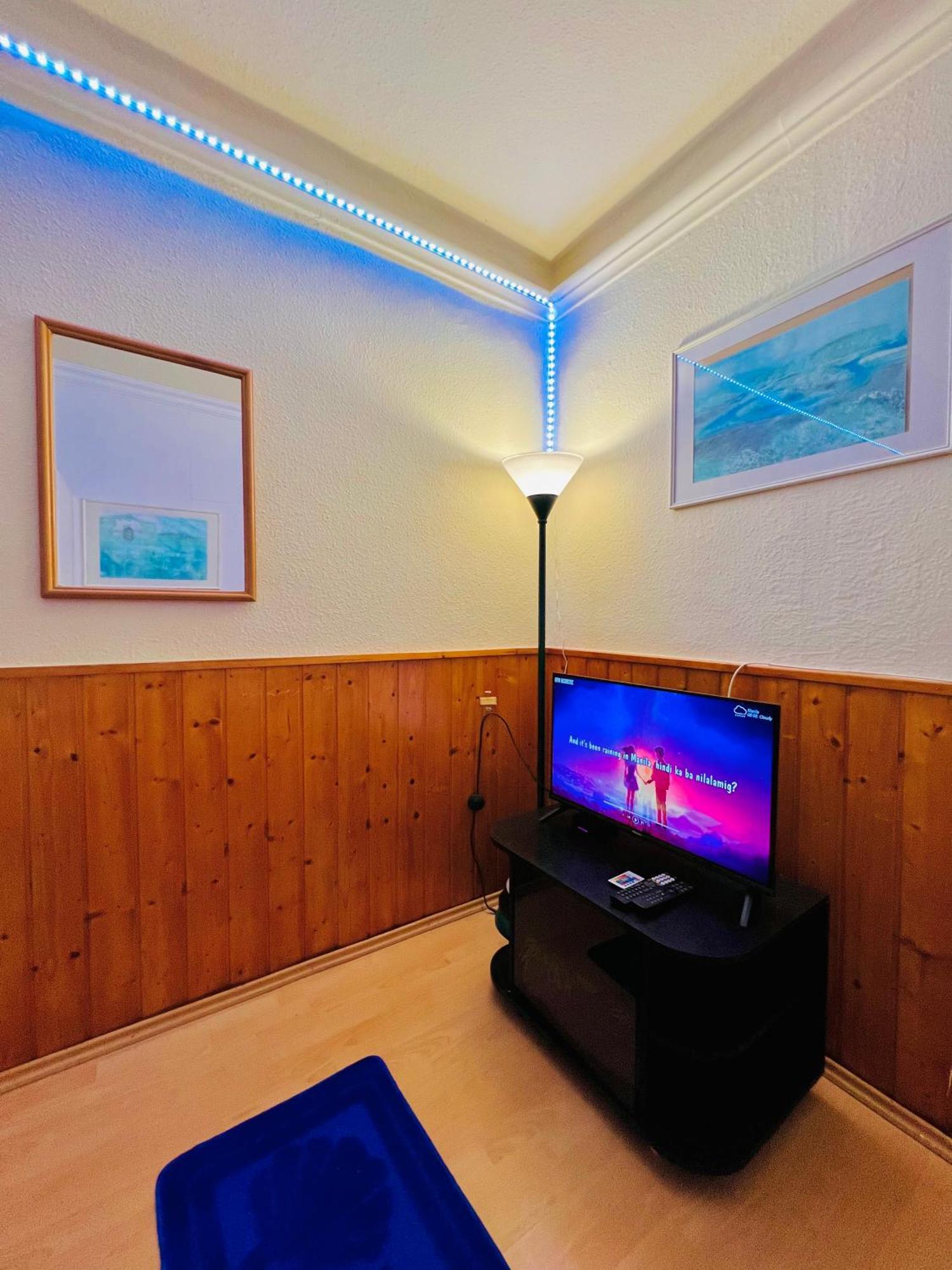 Chloe Ll Apartment *